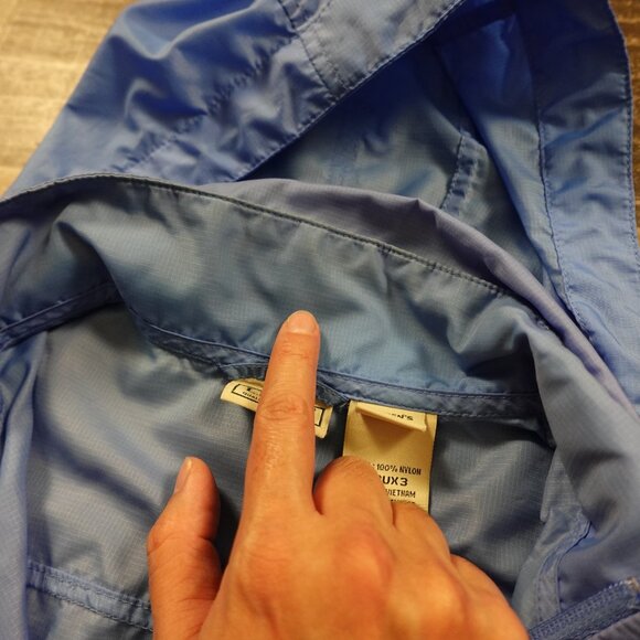L.L.Bean Waterproof Nylon Rain Jacket Women’s XL Blue Lightweight Hooded - Picture 4 of 10